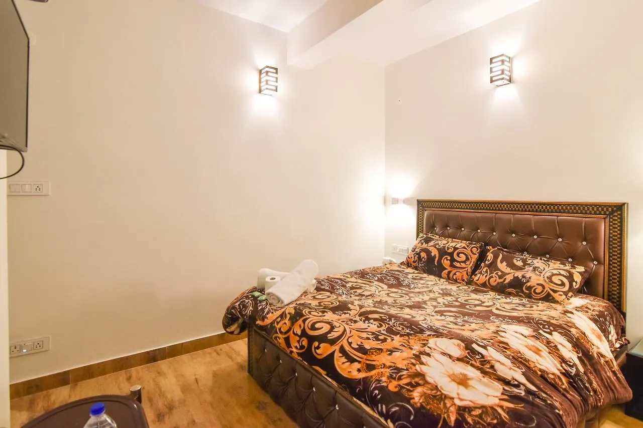 Bed & Breakfast Dhanlaxmi Apartments Shimla
